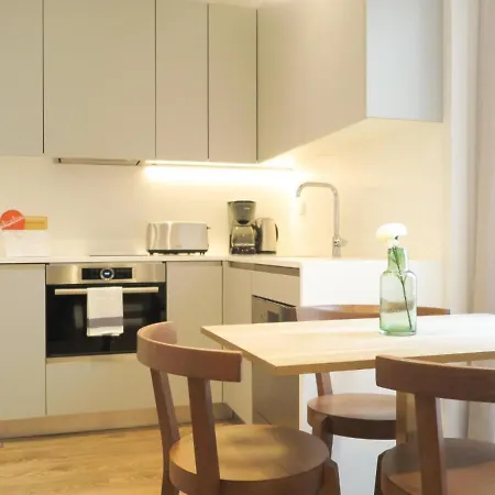 아파트 Chiado Modern With Ac Elevator Terrace 리스본