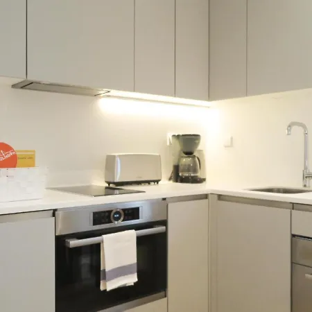 Chiado Modern With Ac Elevator Terrace 아파트 *