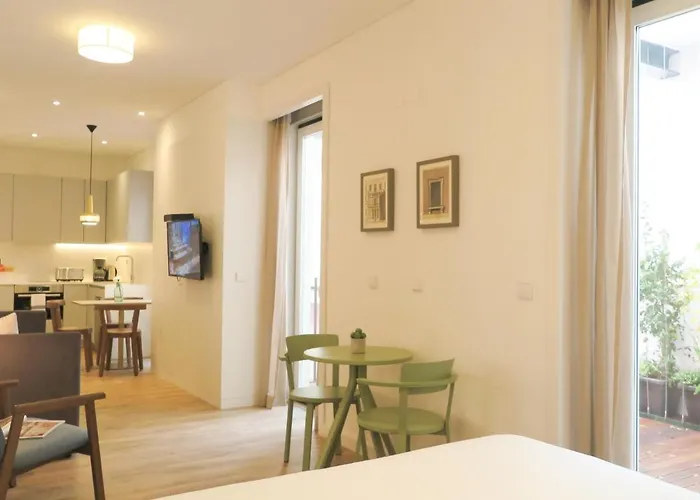 Διαμέρισμα Chiado Modern With Ac Elevator Terrace Lisboa