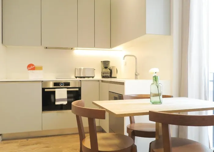 Διαμέρισμα Chiado Modern With Ac Elevator Terrace Lisboa