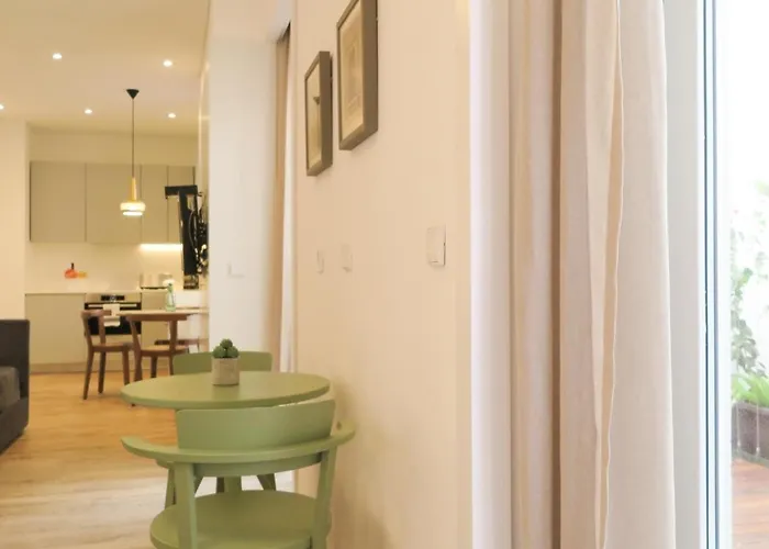 Διαμέρισμα Chiado Modern With Ac Elevator Terrace Lisboa